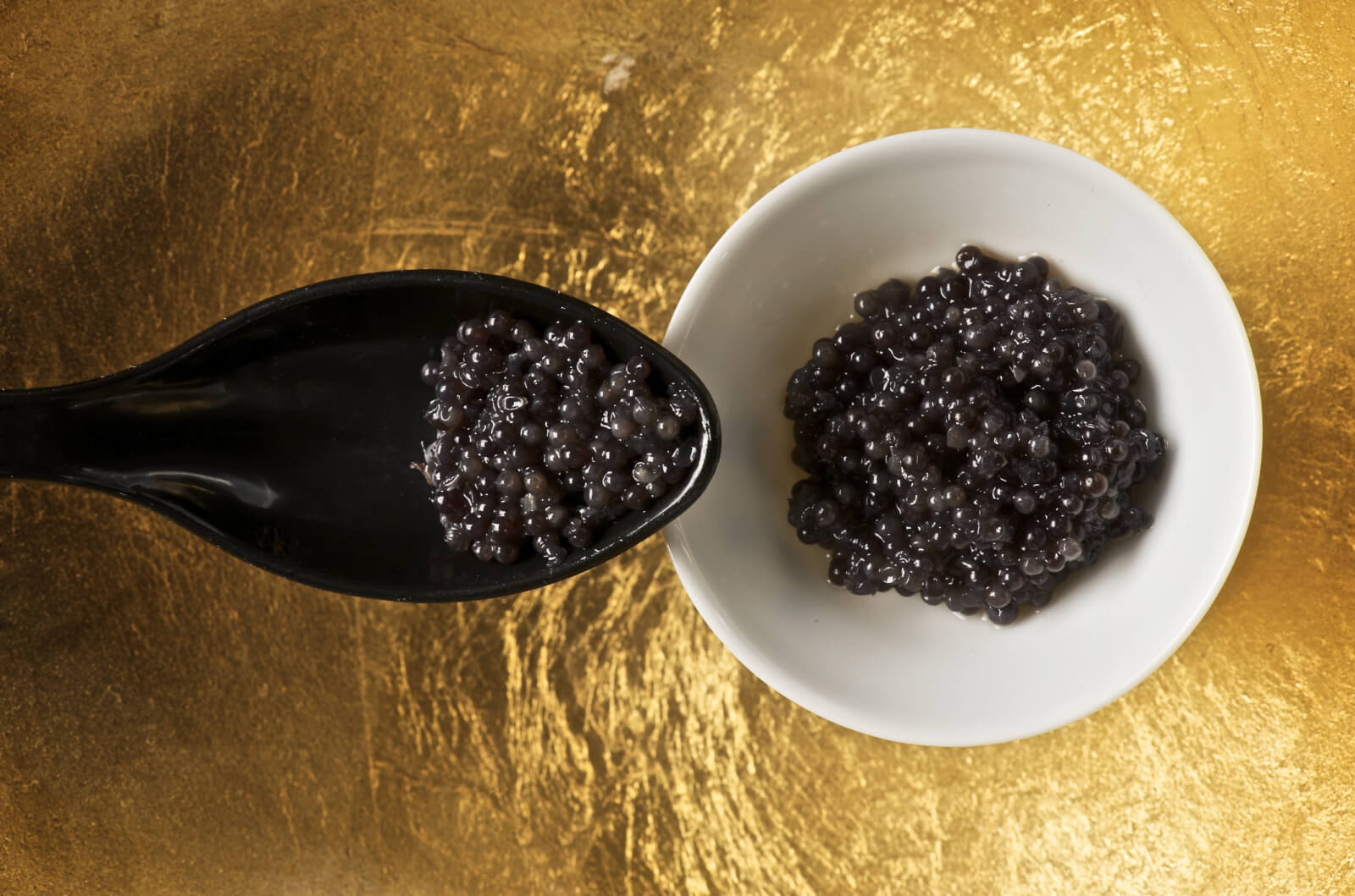 Maria-Galland-Cell-Rejuvenating-Caviar-Mask-81-abloomnova.net_-1600x1059 Why caviar is good for the skin